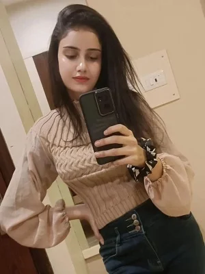 Independent Aliganj Call Girl